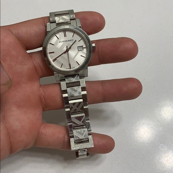 REAL Used burberry watch - Picture 4 of 4